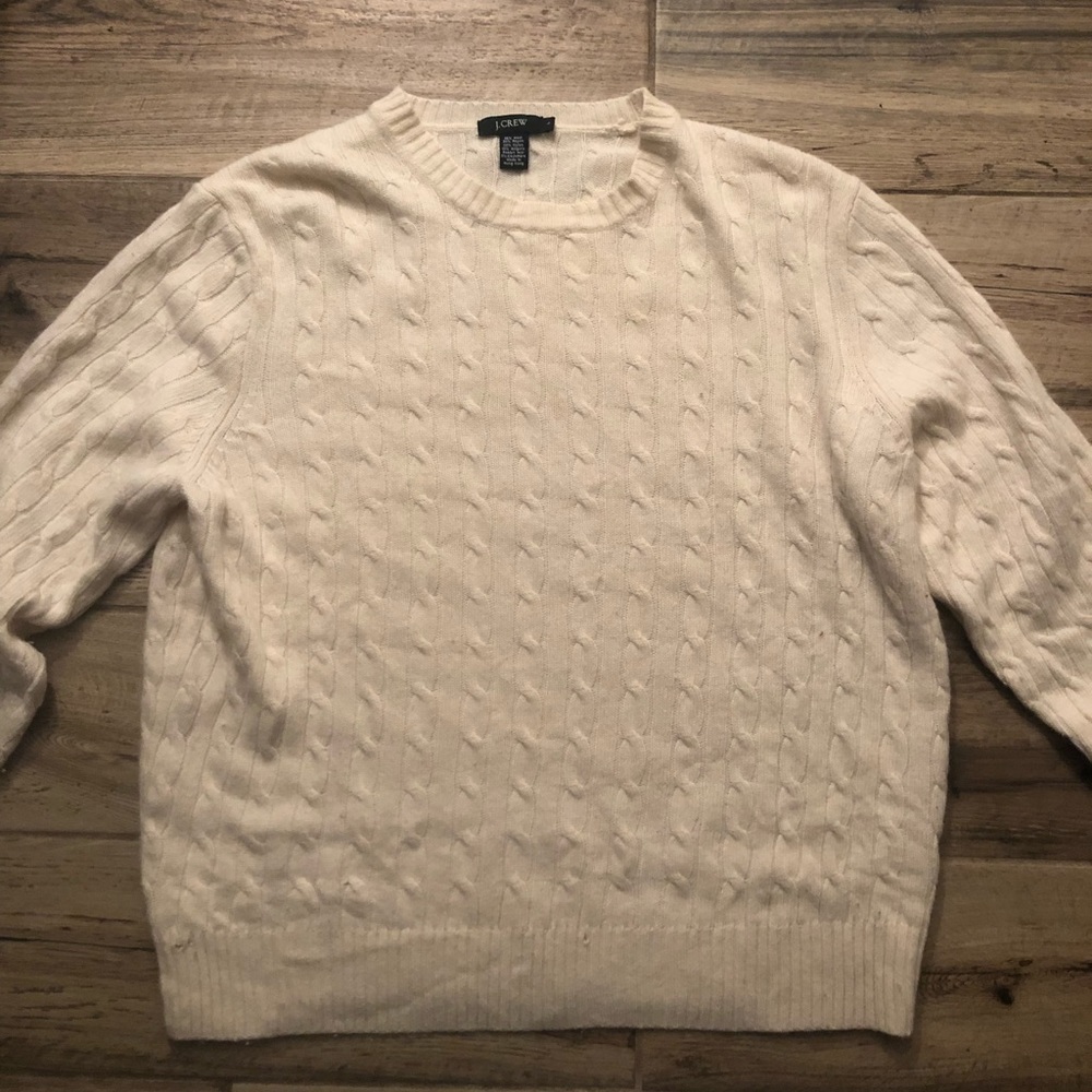 Cozy cable knit men’s white sweater (j crew)